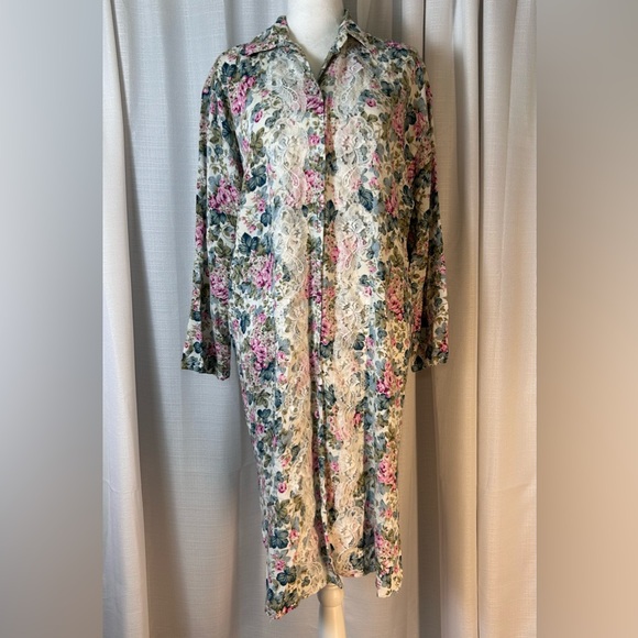 Victoria's Secret Other - Vintage White/Gold Tag Vintage Victorias Secret Floral and Lace Sleep Shirt r15